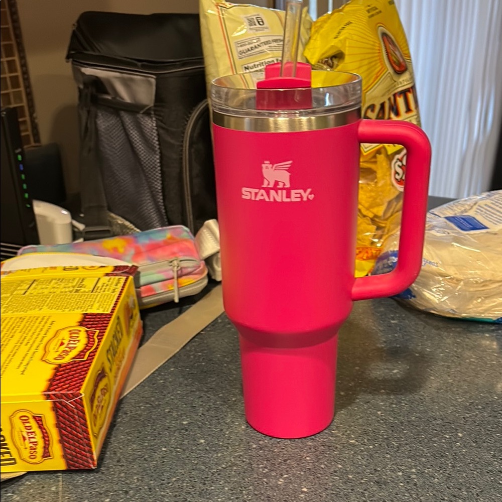 Limited Edition valentines pink insulated Stanley